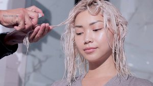 Blond Absolu How to care for faux blonde hair Article Kérastase