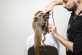 Hollywood Glam Wave Tutorial Step 4 Kerastase